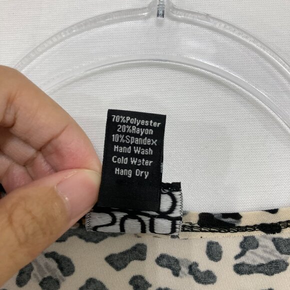 Clara Sun Woo Medium Black Brown Leopard Print Ruffle Detail V neck Stretch Top - Picture 7 of 10